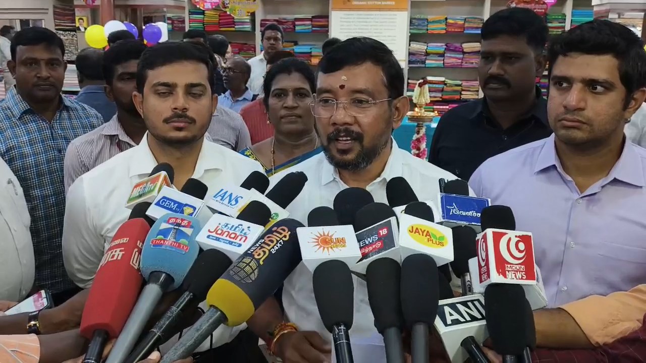“திமுகவின் விமர்சனம் அவதூறு... தனிநபர் விமர்சனமாக உள்ளது!” – அமைச்சர் சம்பத்குமார்&hellip;