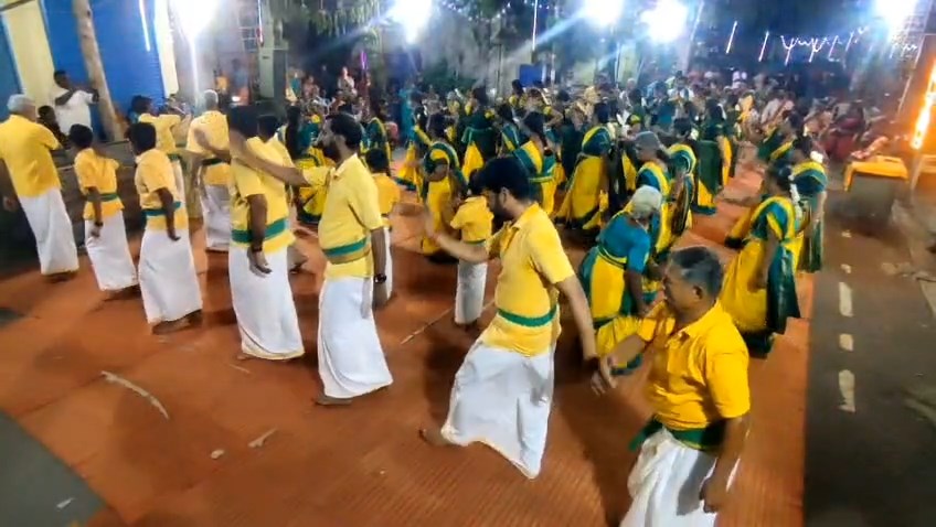 “ஆலமரம் போல் தழைத்த கும்மி ஆட்டம்” ;