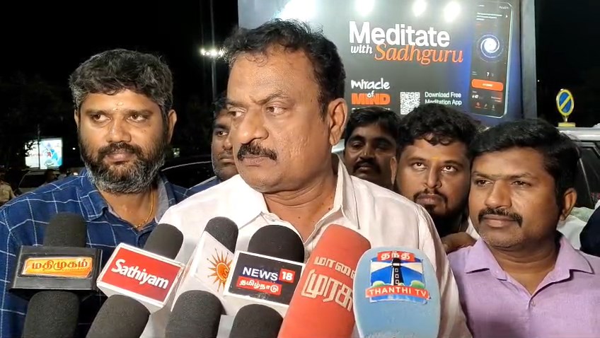 மார்க்கெட் போனா இப்படித்தான் பேசுவாங்க